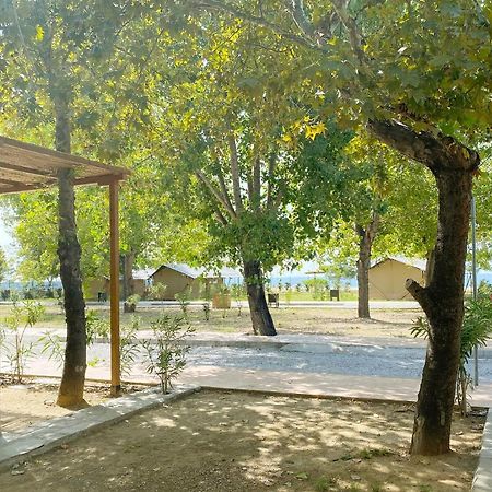 Mareleon Camping Ofrínio Kültér fotó