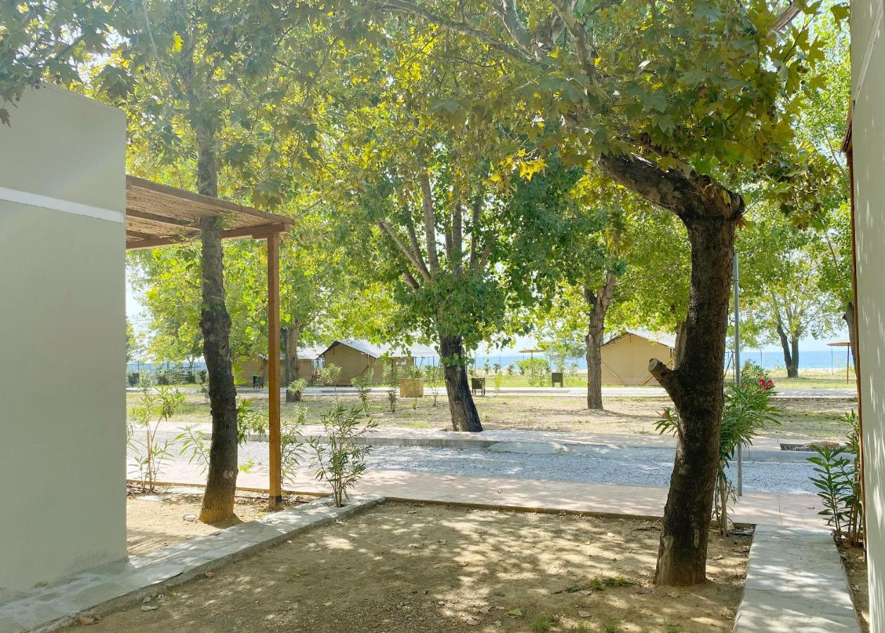 Mareleon Camping Ofrínio Kültér fotó