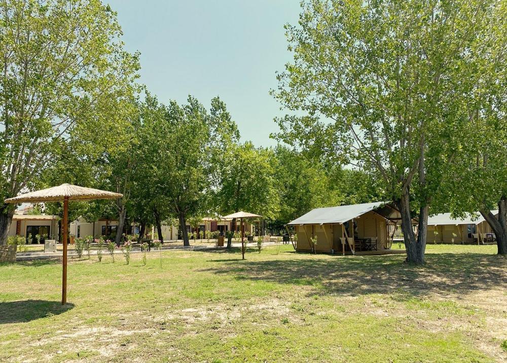 Mareleon Camping Ofrínio Kültér fotó